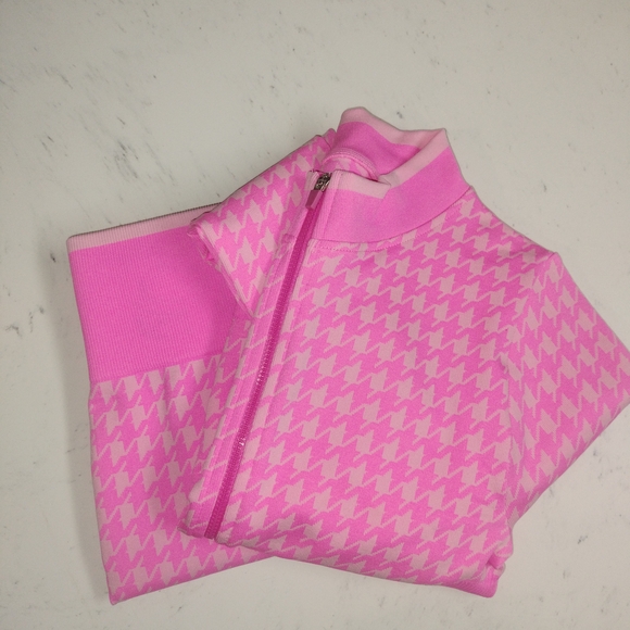 NWOT Barbie Pink Houndstooth Activewear Set Leggings Crop Zip Up Jacket - Picture 9 of 9